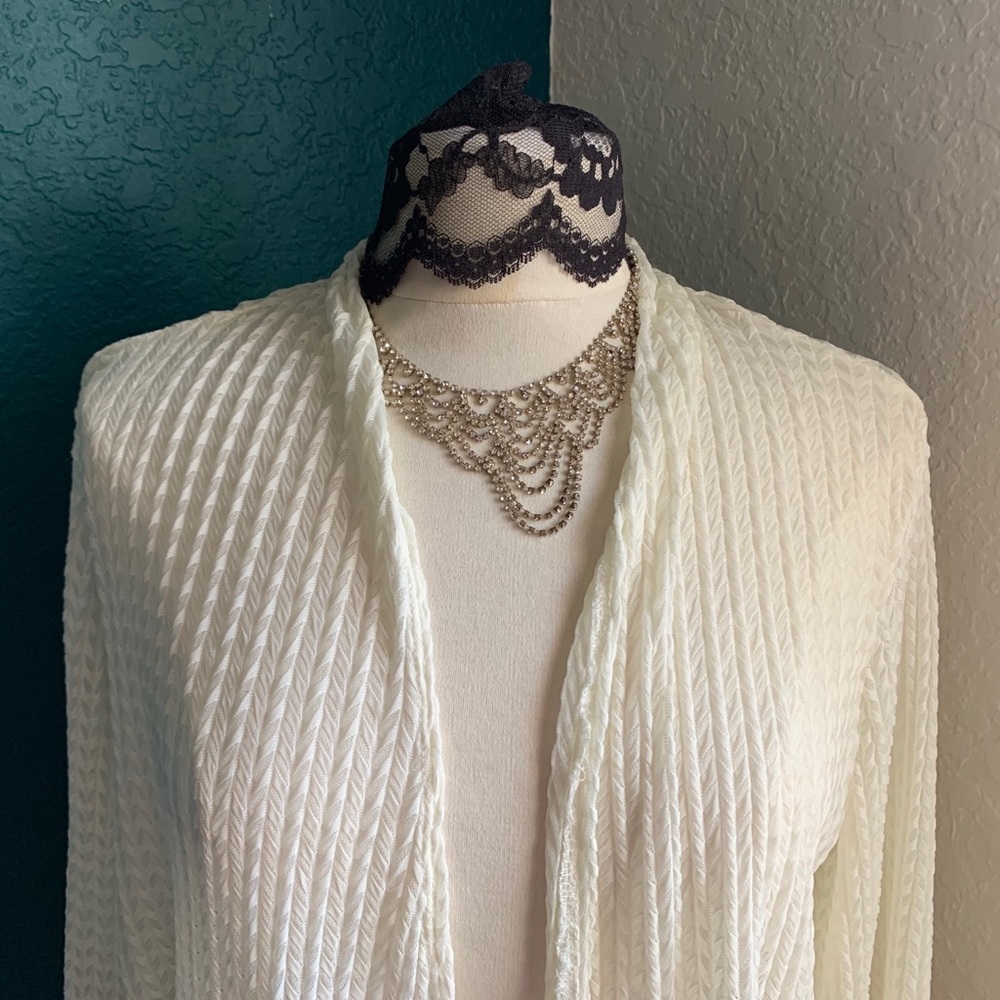 Coral Bay woman’s open light cardigan cover Size L